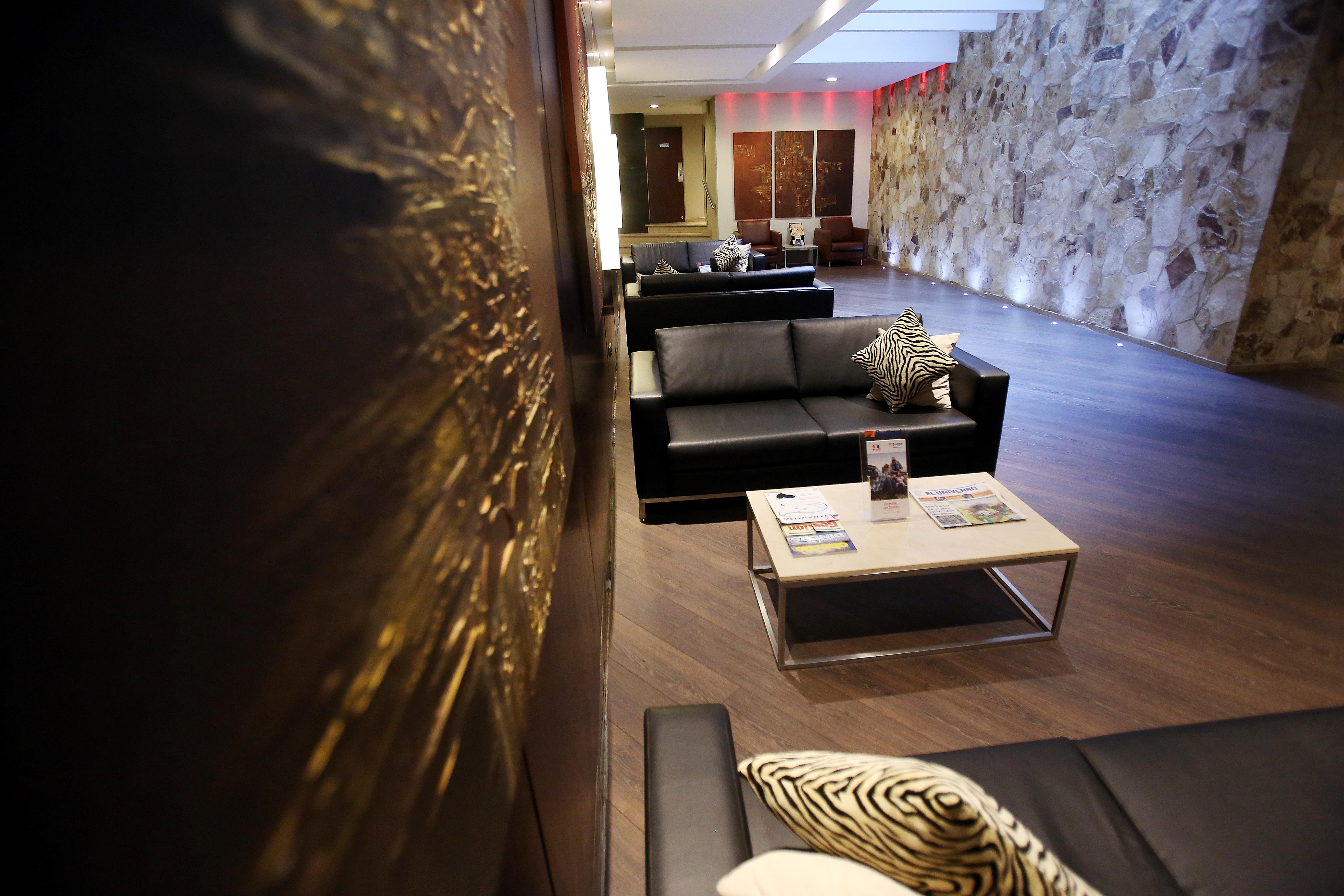 Hotel Reina Isabel Quito Dış mekan fotoğraf