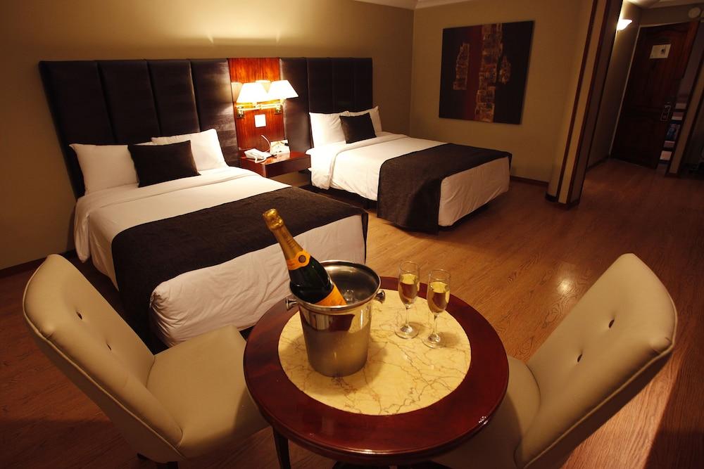 Hotel Reina Isabel Quito Dış mekan fotoğraf
