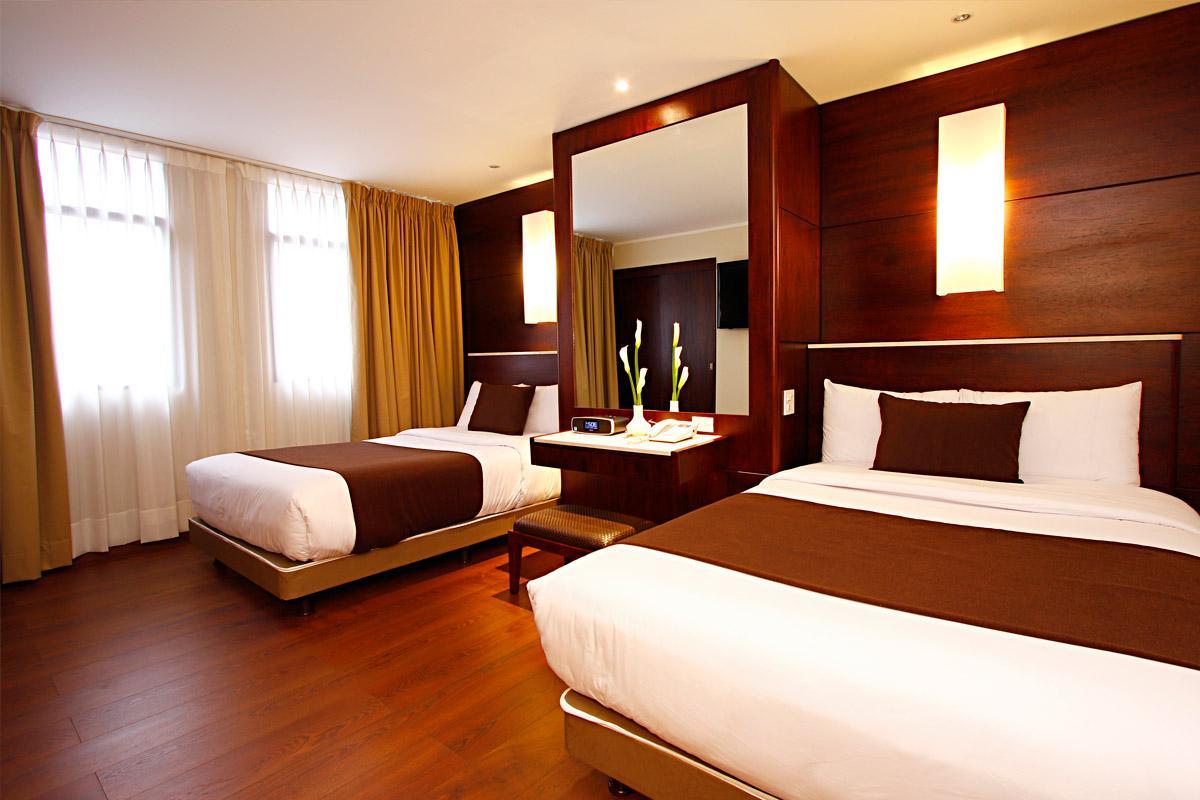 Hotel Reina Isabel Quito Dış mekan fotoğraf