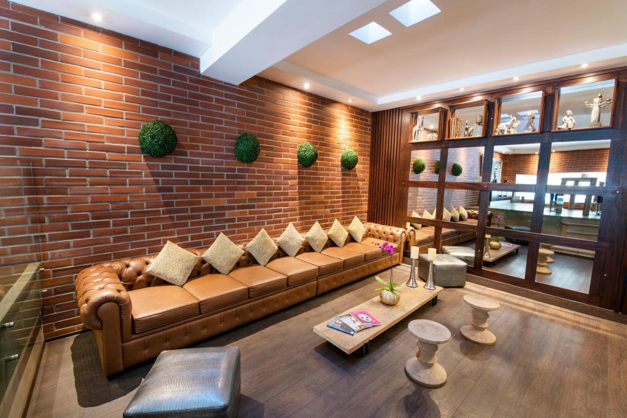 Hotel Reina Isabel Quito Dış mekan fotoğraf